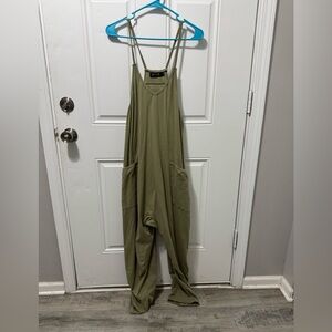 Efan Olive Green Jumpsuit Romper Women’s Size Large